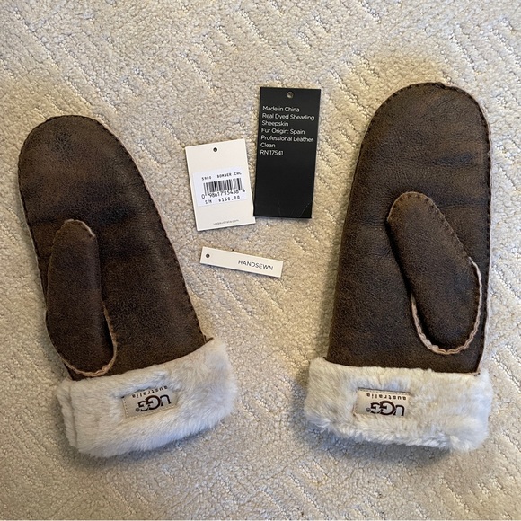 NWT Ugg shearling mittens - Picture 3 of 3
